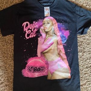 Size small Doja Cat shirt!